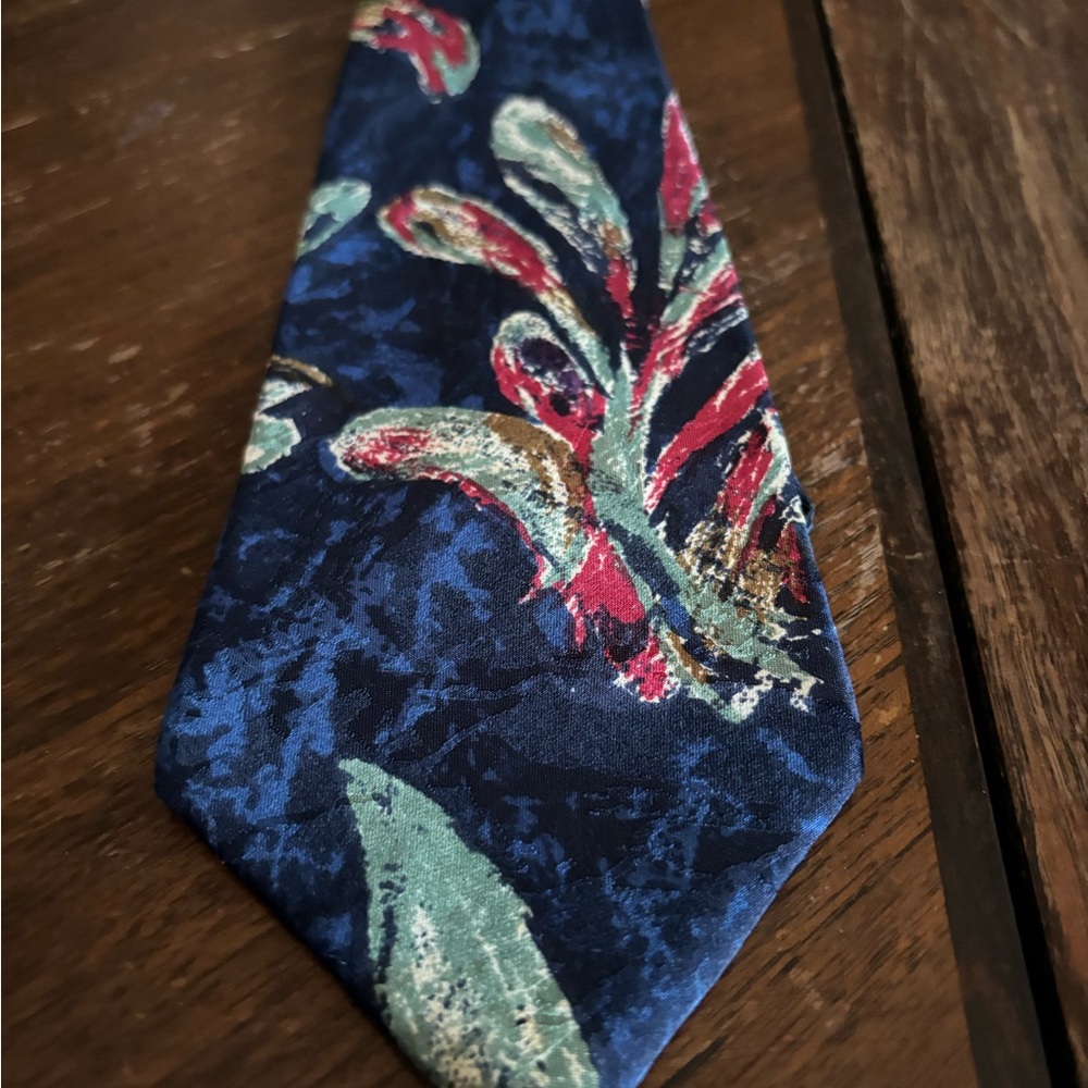 Park Avenue Tie